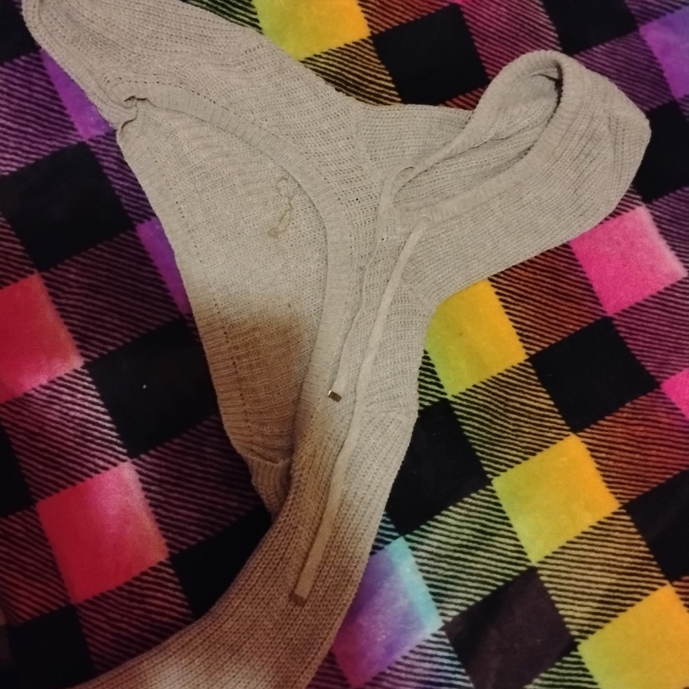 Woman's Cropped Sweater